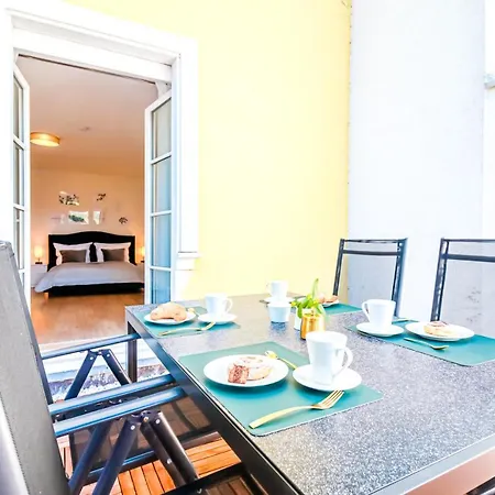 Loewe Gruen Am Rhein Kussaberg